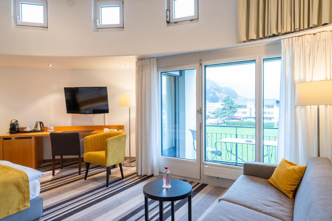 Hotel Schatzmann Triesen Exteriör bild